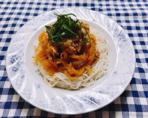 『ピリ辛豚のぶっかけそうめん』